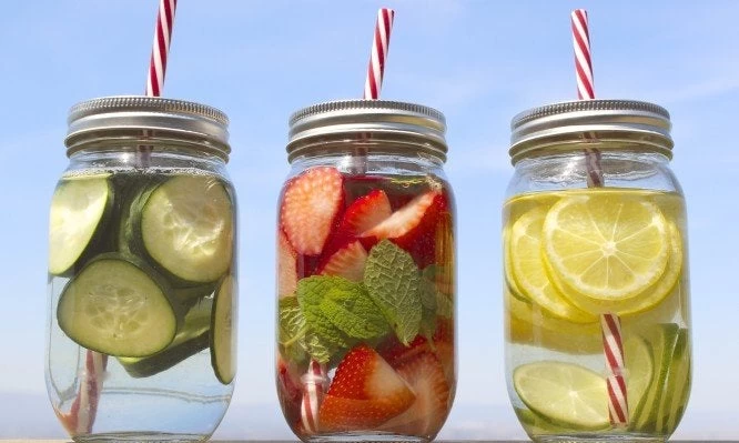 Eμπλουτισμένο νερό: Η αλήθεια και οι μύθοι – Ποια τα οφέλη στην υγεία μας